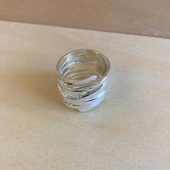 Jewelry - 3/$25 Modern Ring